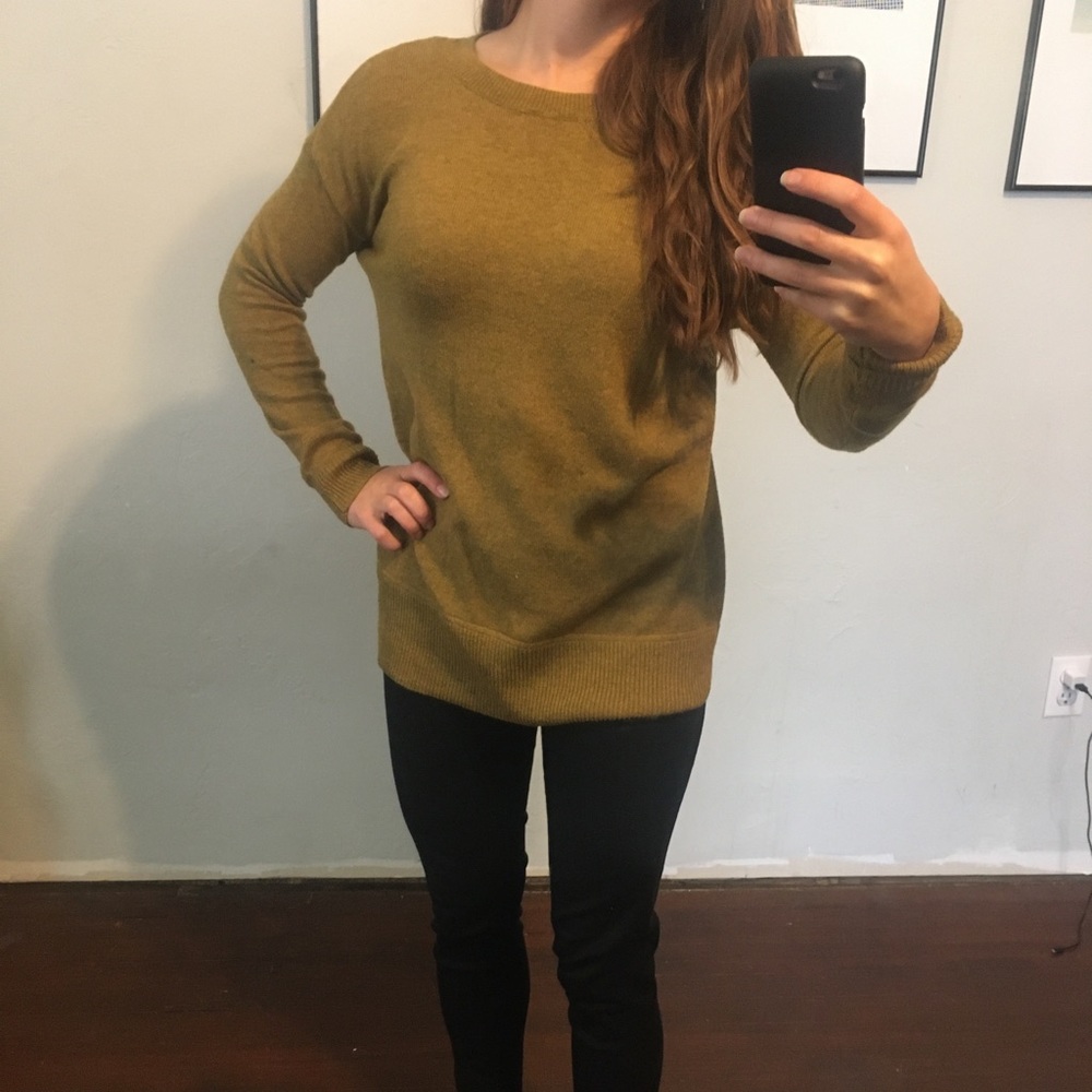 HM Golden Sweater